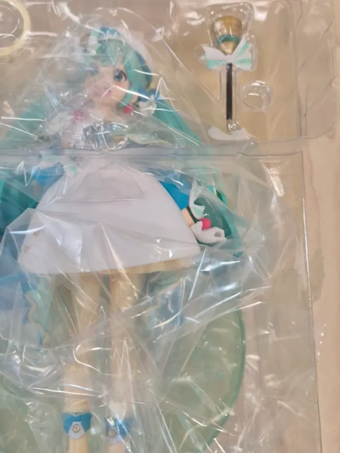 Figurine Hatsune Miku 2nd season Winter version - photo numéro 9