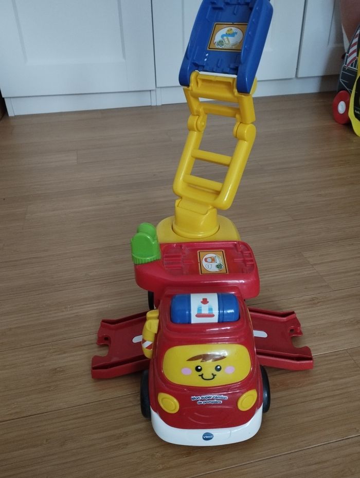 Mon super camion de pompiers tut tut - photo numéro 3