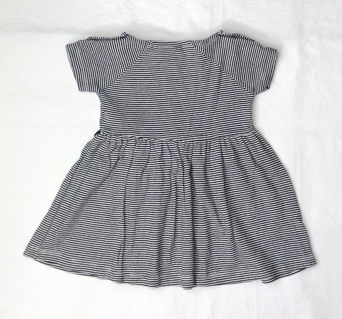 Robe Petit Bateau 6 mois - photo numéro 2