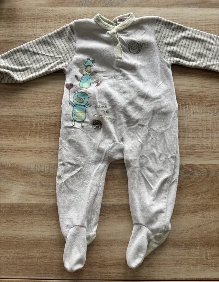 Lot de pyjama 3 mois - photo numéro 2