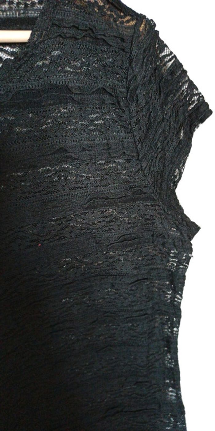 Haut dentelle noir - photo numéro 3