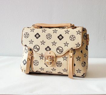 Sac à main beige imprimé doré – Élégant et tendance avec bandoulière
