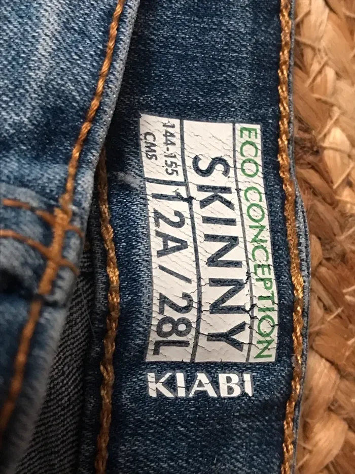 2 jeans et 3 tee-shirts - photo numéro 14