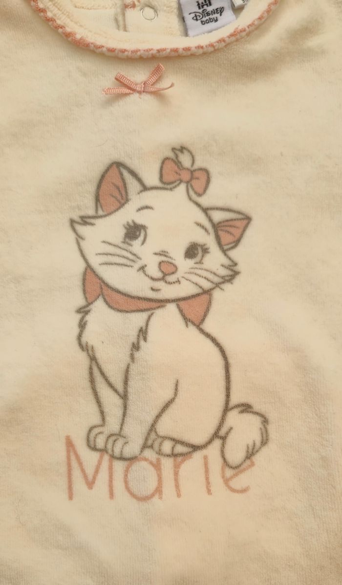 Pyjama et chaussons Marie 9 mois Disney - photo numéro 4
