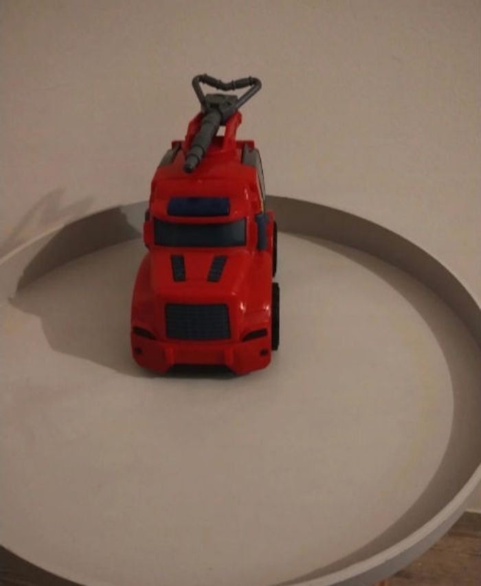 Camion de pompier - photo numéro 2