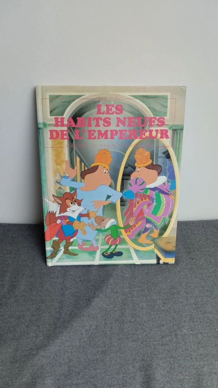 Les habits neufs de l'empereur