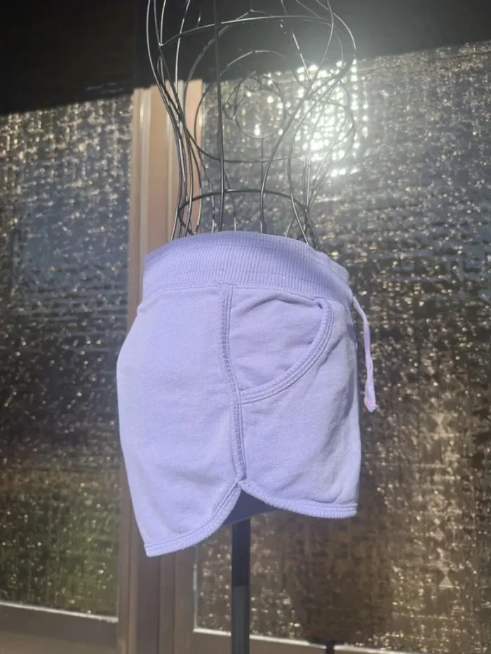 Short mauve clair sport H&M Taille 164 - photo numéro 11