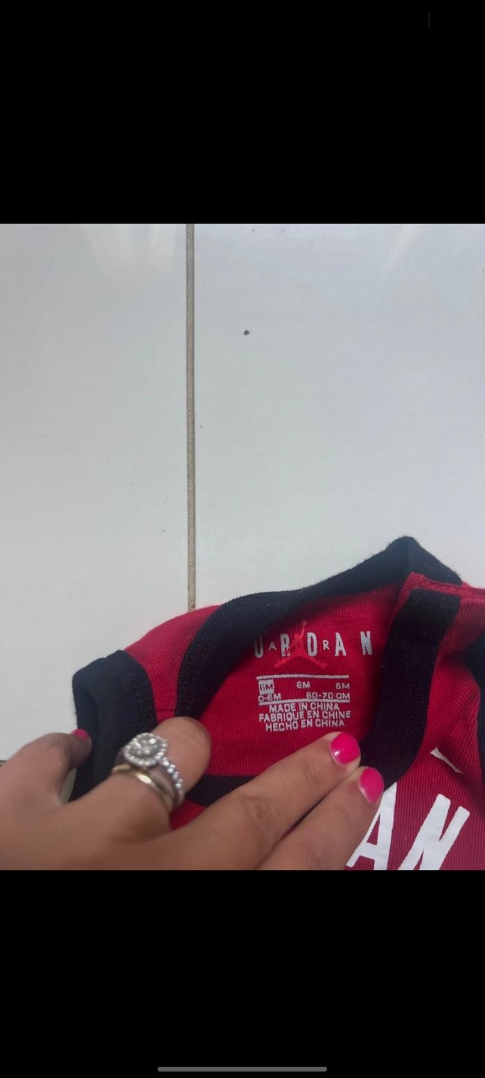Lot 2 body débardeur bébé air jordan taille 3-6mois - photo numéro 4