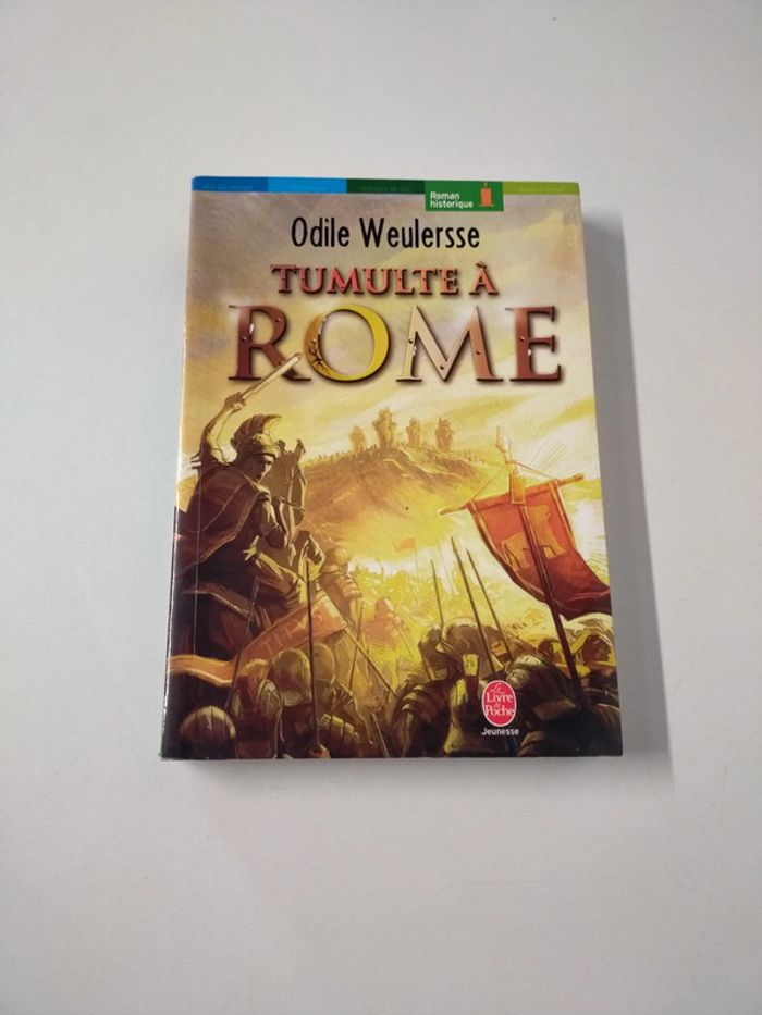Livre collège Tumulte à Rome