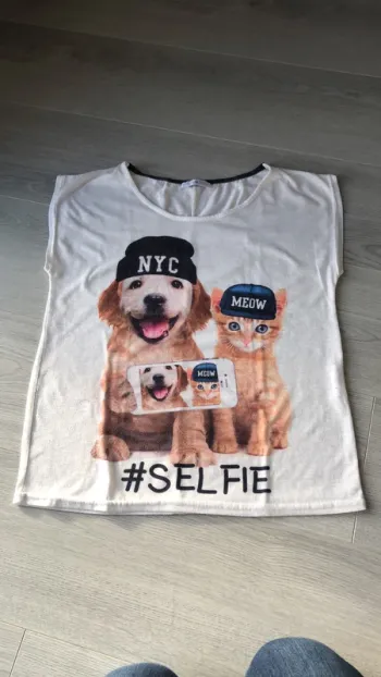 Tee-shirts fantaisie cache cache