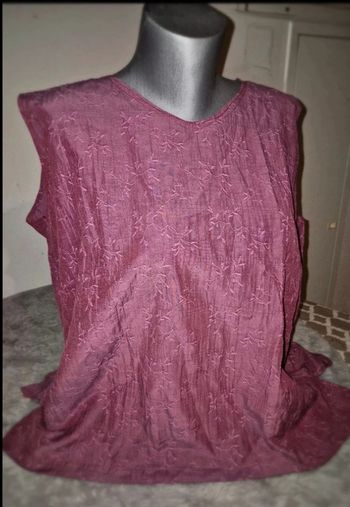 Blouse vintage rose en excellent état Taille 40