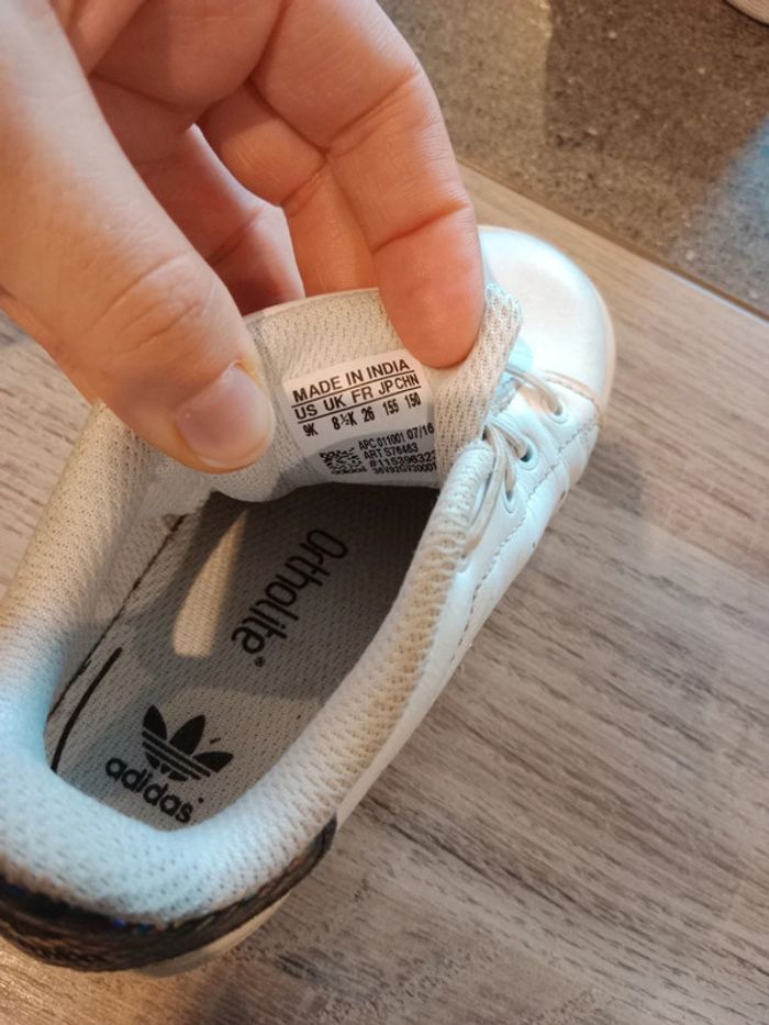 Basket Stan Smith taille 26 - photo numéro 4