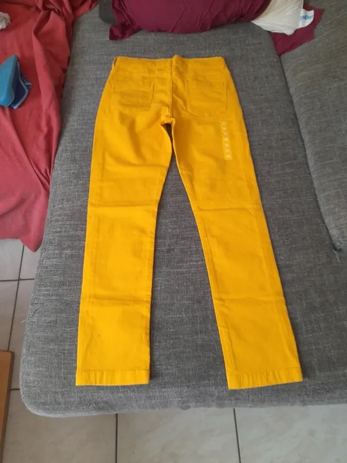 Pantalon jaune - photo numéro 8