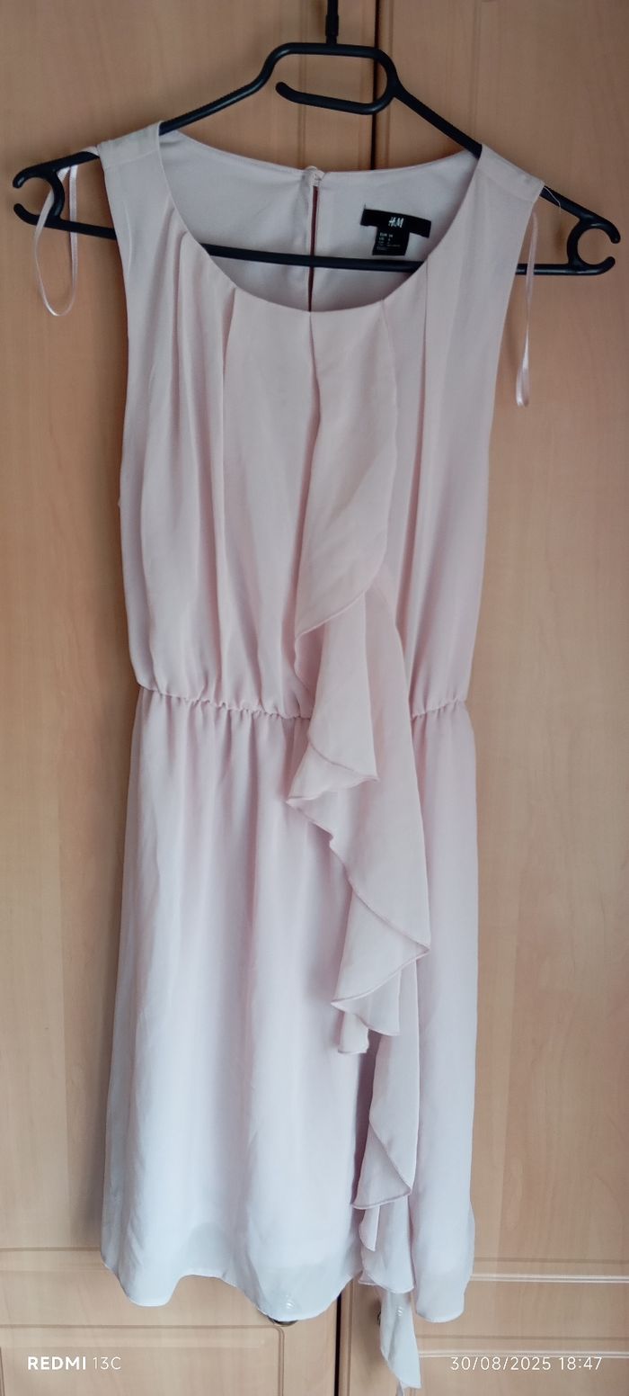 Robe rose poudré