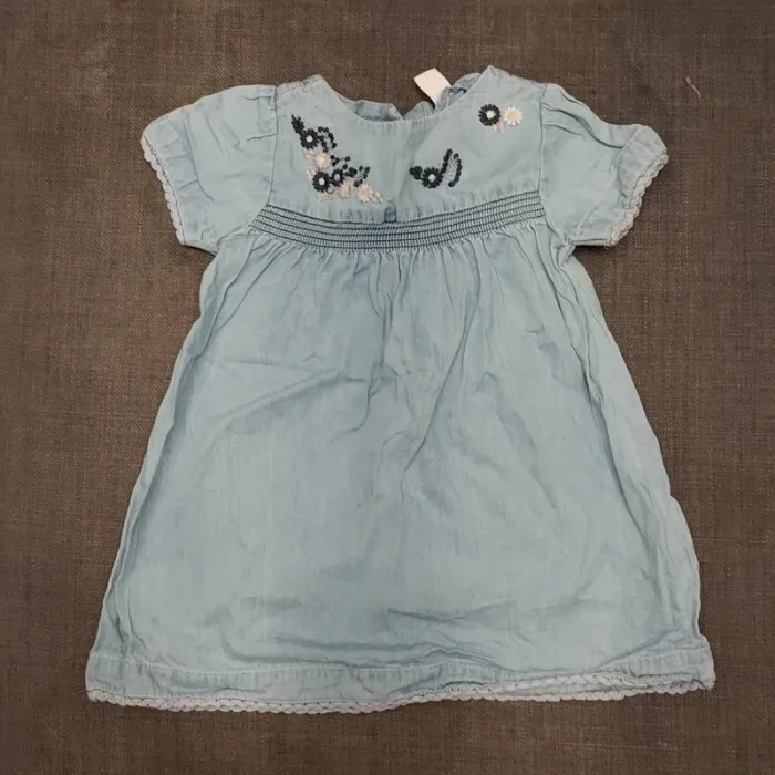 Robe courte a motif
