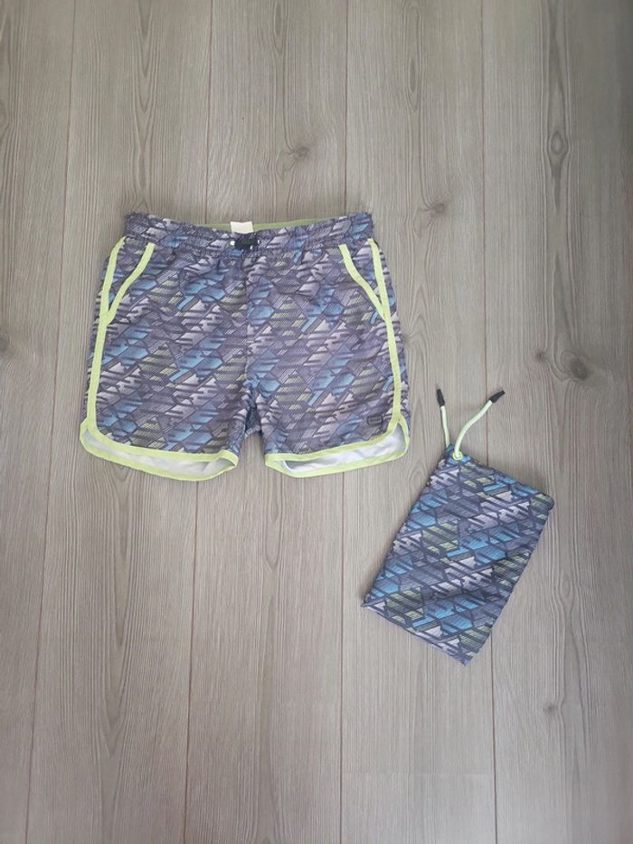Short de bain quapi 11/12 ans tbe