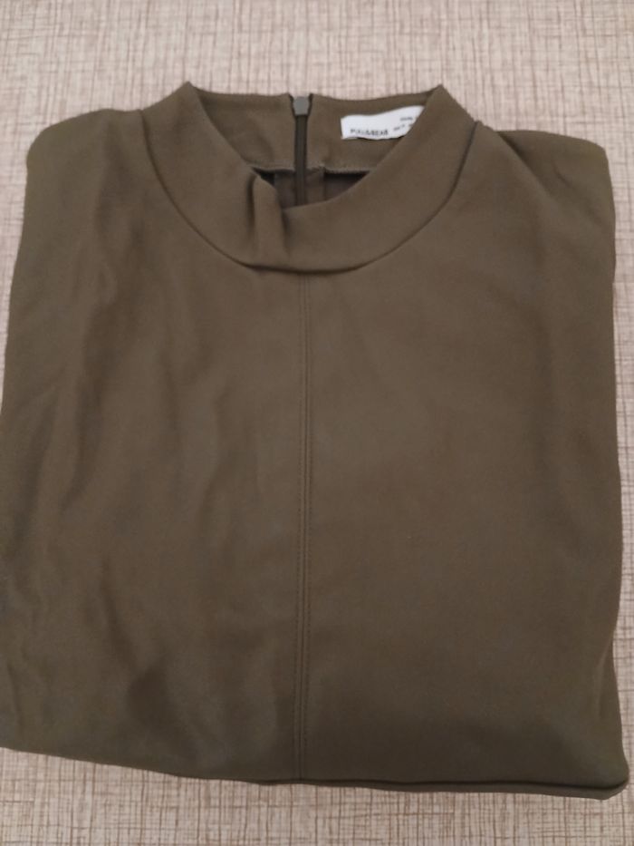 Haut simili cuir taille M pull & bear - photo numéro 3