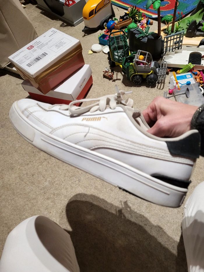 Baskets garçon puma blanches et noires p.40 - photo numéro 5
