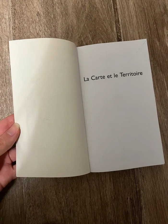 La Carte et le Territoire - photo numéro 3