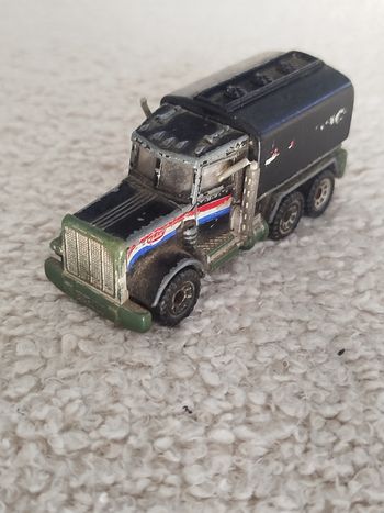 Camion Matchbox Peterbilt 1981