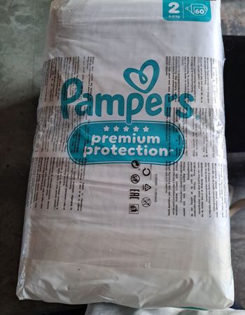 Couches Pampers Taille 2