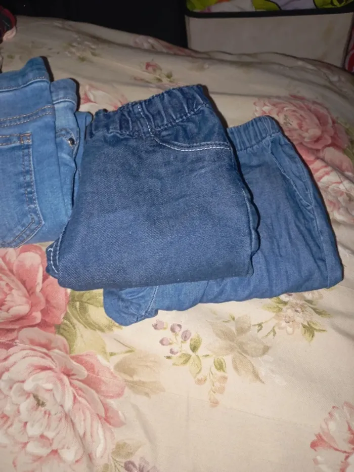 Lot fille pantalon t shirt