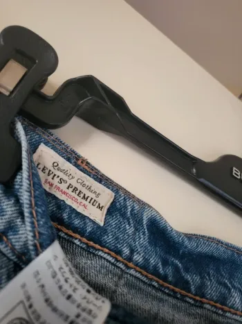 Jean levi's  taille 34