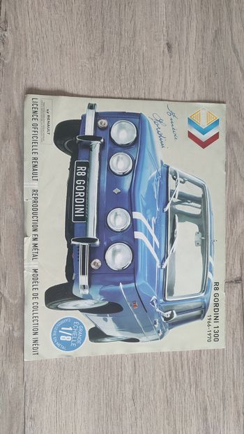 Fascicule présentation de votre modèle seul sans pièce Renault R8 Gordini 1/8 1/8ème Eaglemoss colle