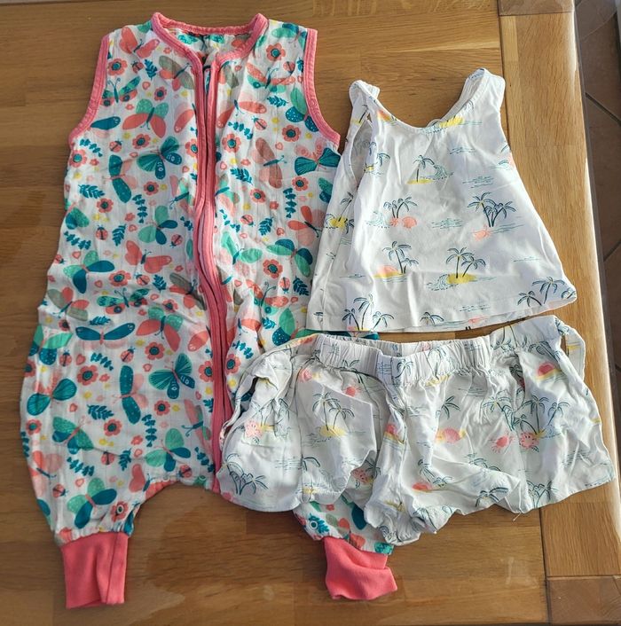 Lot vêtements fille 18 mois - photo numéro 2