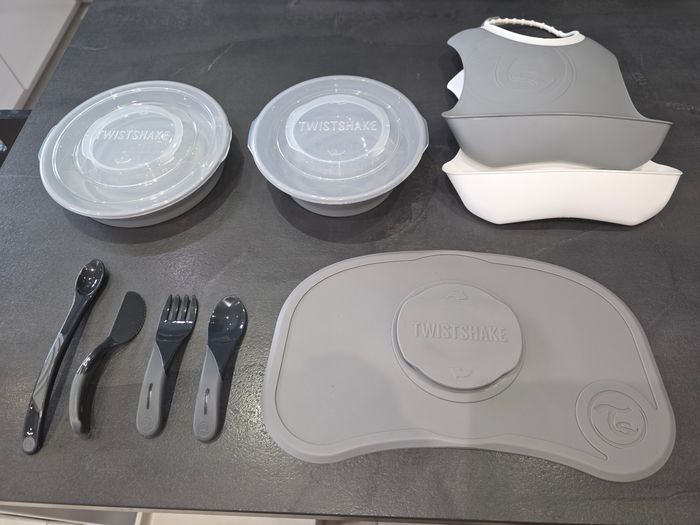 Lot vaisselle Twistshake NEUF