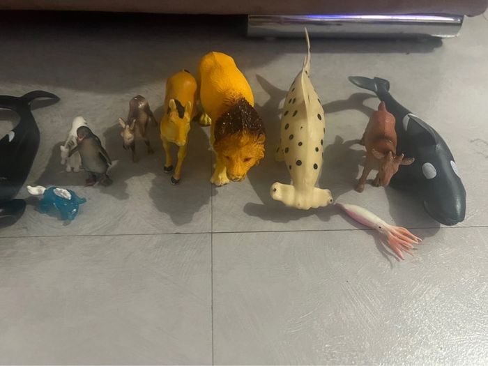 Lot d'animaux - photo numéro 3