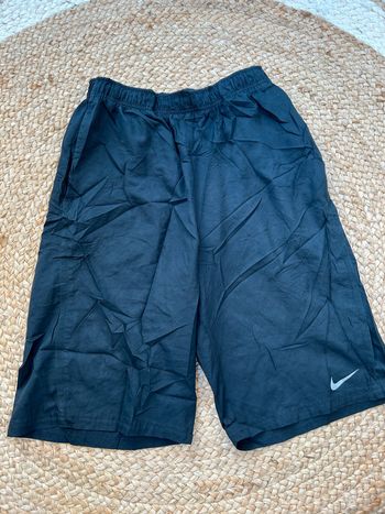 Short Nike Dri-FIT Garçon Noir Taille 16 Ans | Très Bon État | Sport & Confort | BS052