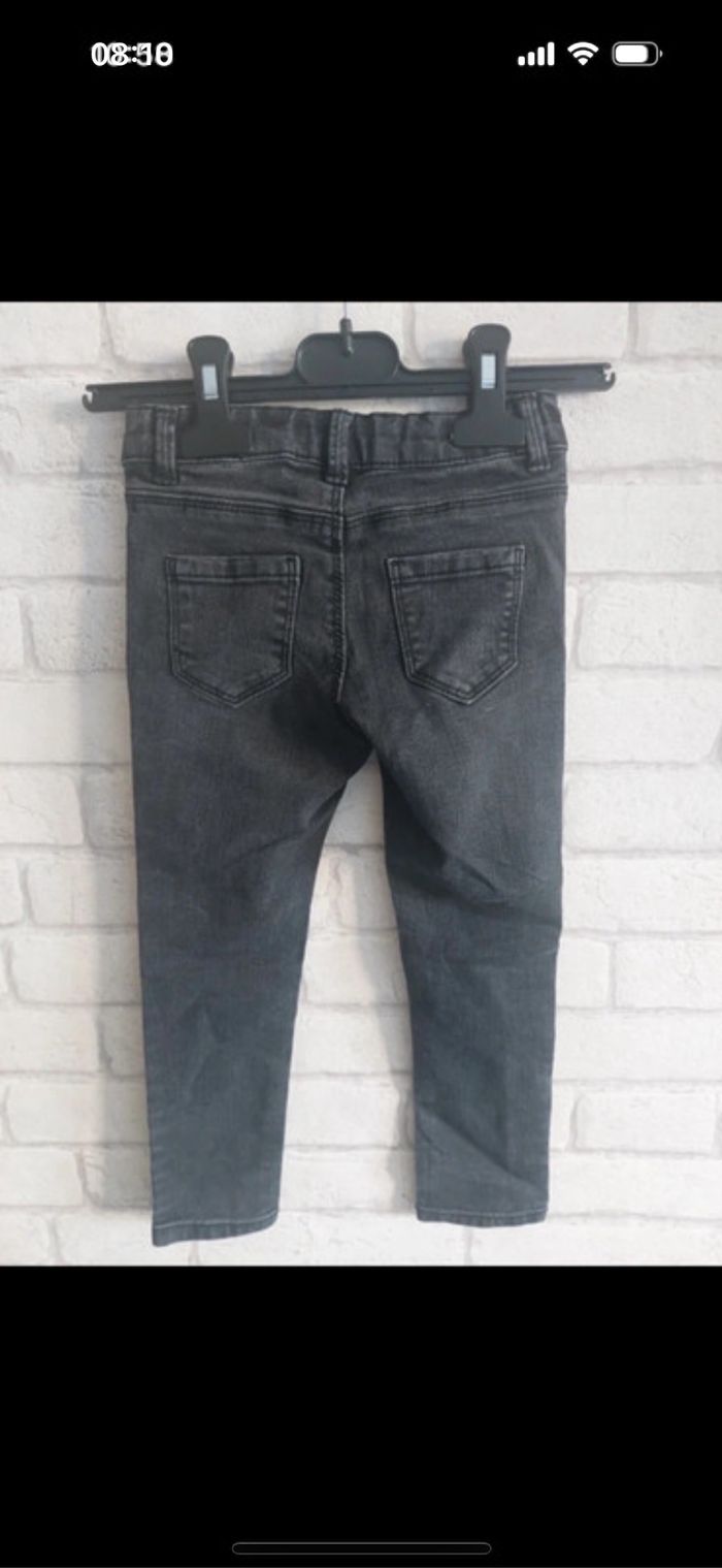 Jeans skinny Kiabi taille 5 ans - photo numéro 2