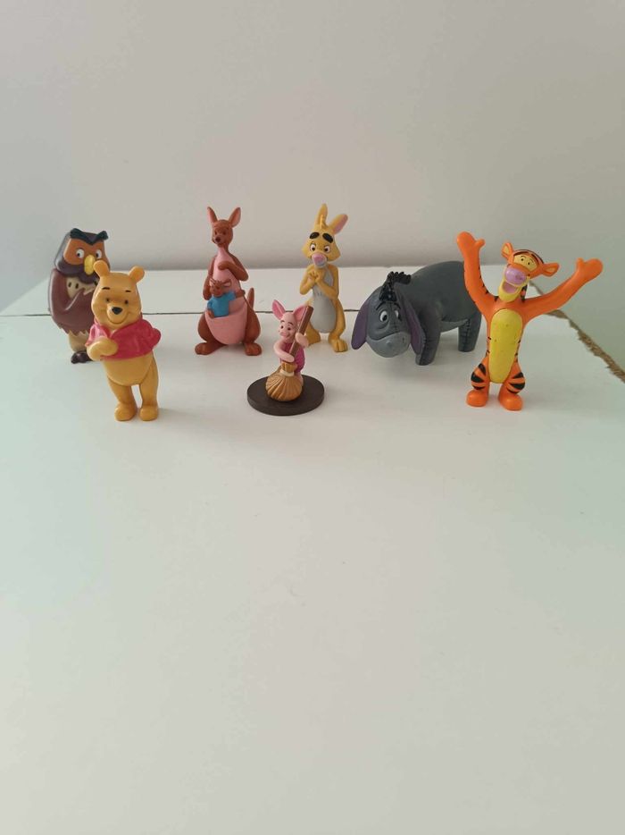 Lot de figurines Disney Winnie l'ourson, bourriquet...