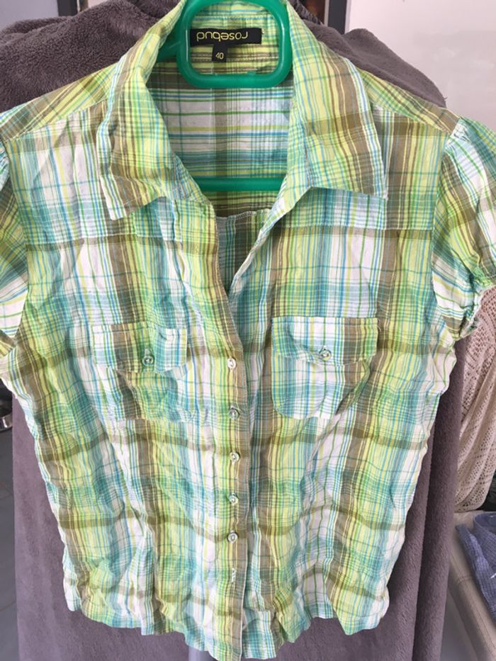 Chemise à boutons bras élastique
