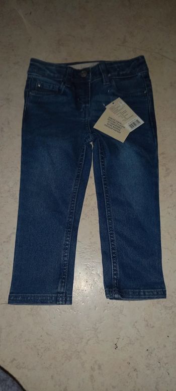 Slim lupilu 2 3 ans neuf