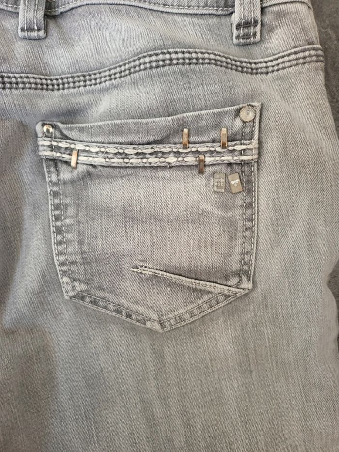 Pantacourt 7/8ème femme 40/42 très bon état LMV - photo numéro 13