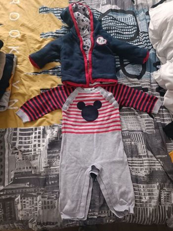 Lot 6 mois Mickey - photo numéro 5