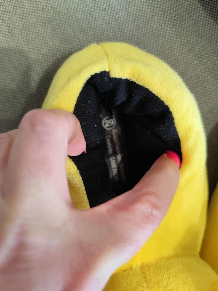 Chaussons pokémon Pikachu - photo numéro 3