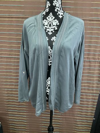 Gilet gris bordures fils argentés 36/38 (n°50)
