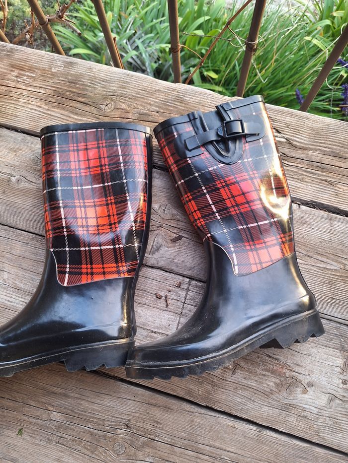 Bottes de pluie motif tartan rouge et noir - photo numéro 6