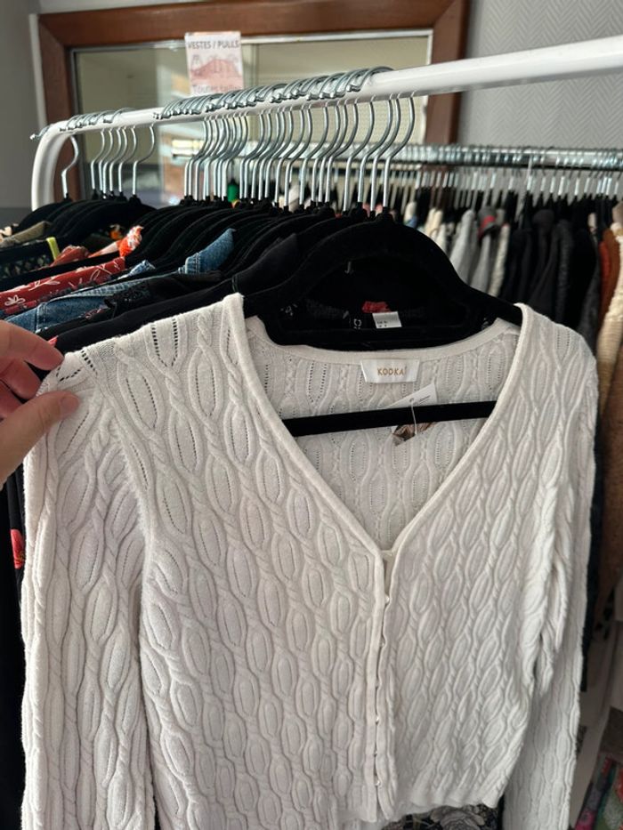 Lot de 35 vêtements femme (tailles 34 à 40) Déstockage - photo numéro 9