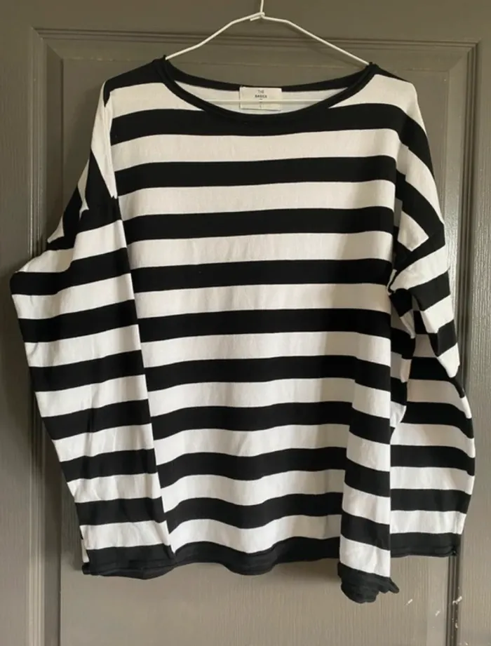 Pull fin rayé blanc et noir C&A taille 50