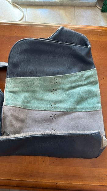 Sac à main en cuir bandoullière