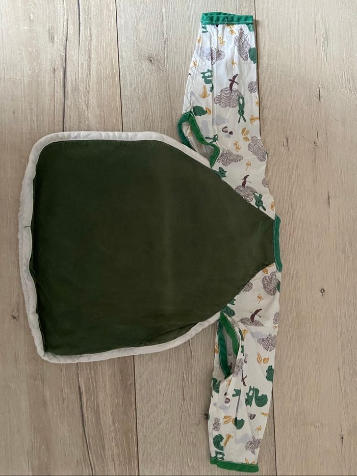 Bavoir vert