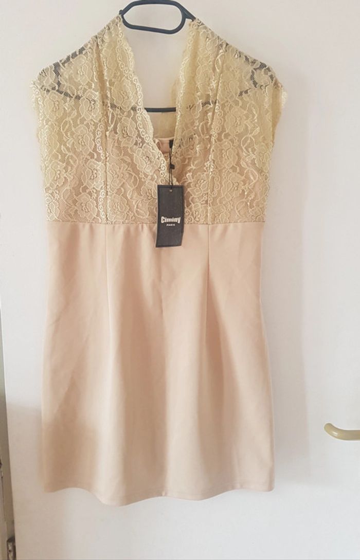 Robe sans manches dentelle chic - photo numéro 4