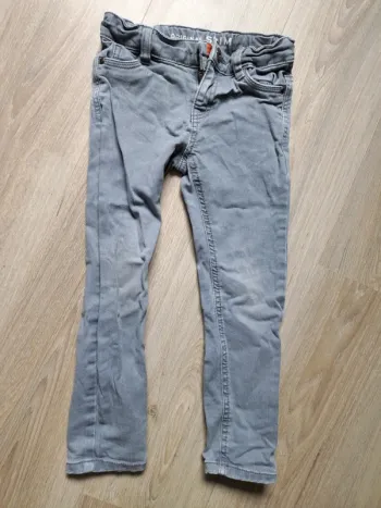 Jean tape a l'œil