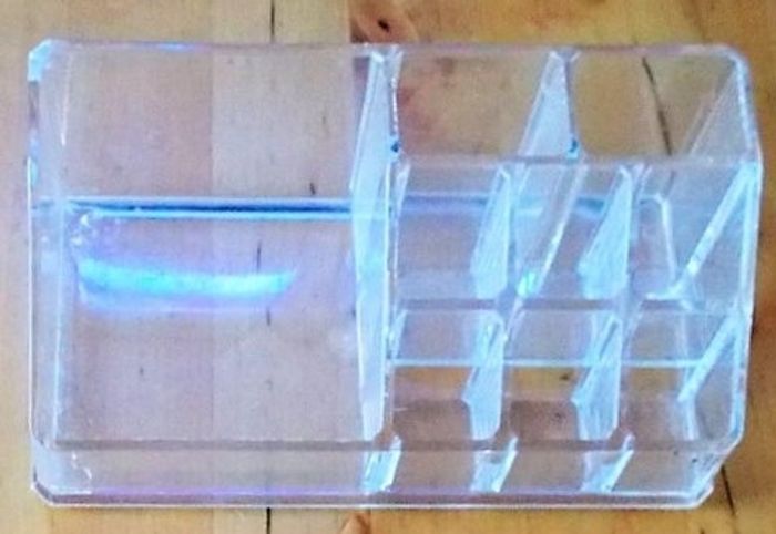 Rangements pour maquillage "La Chaise Longue" - photo numéro 2