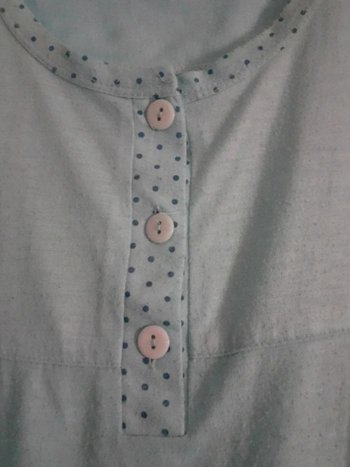 Haut de pyjama bleu motif femme et son chien à Paris t.xxl - photo numéro 3