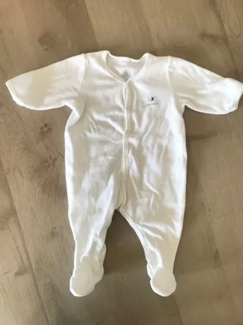Dors bien en velours blanc Petit Bateau 3 mois